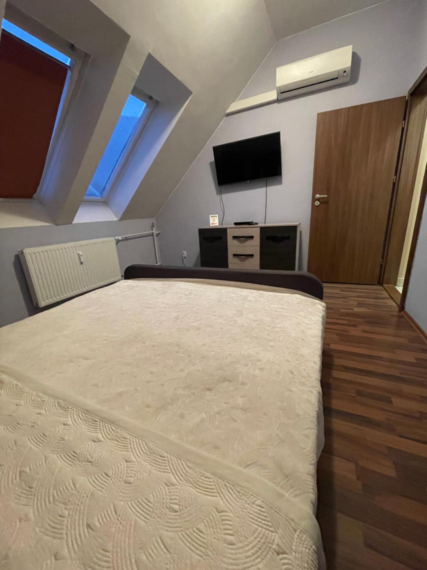 Palank Apartman Mosonmagyaróvár Kültér fotó